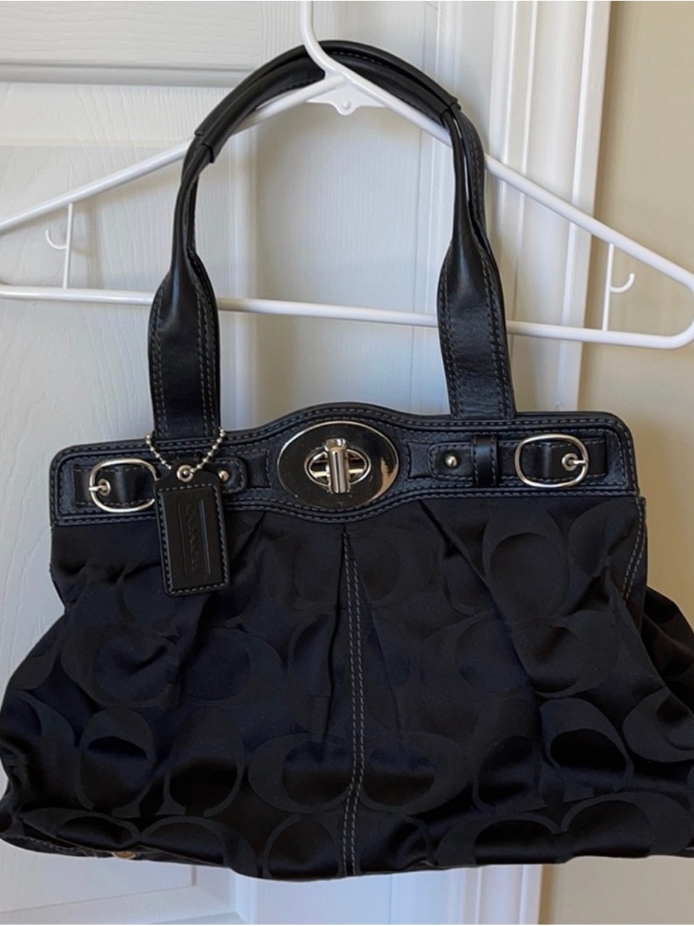 Coach Black Signature shoulder Bag